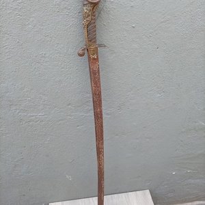 Lote anterior: Antiguo Sable de Caballería del Ejército Uruguayo con Escudo Nacional