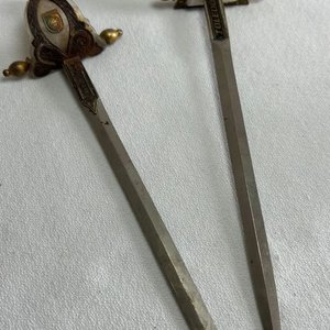Dos Abrecartas Españoles con Escudos de Toledo - imagen 2
