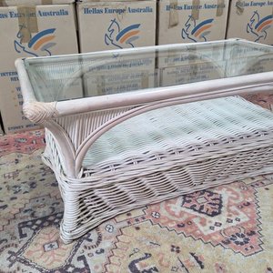 Mesa Ratán con Tapa de Vidrio Biselado - imagen 5