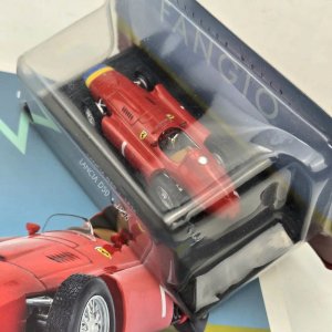 Réplica Lancia D50 1956 Juan Manuel Fangio Colección - imagen 4