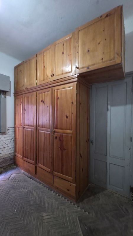 Importante Placard de Madera con Alzada - imagen 1