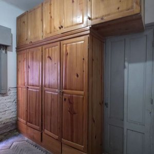 Importante Placard de Madera con Alzada - imagen 1