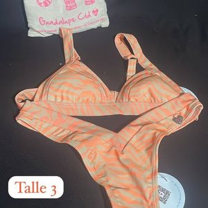 Lote anterior: Traje de Baño Guadalupe Cid Original Talle 3