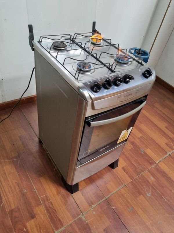 Cocina de Gas con Horno y 4 Hornallas en Buen Estado - imagen 6