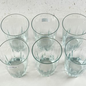 Seis Vasos Hialinos con Base Prensada - imagen 2