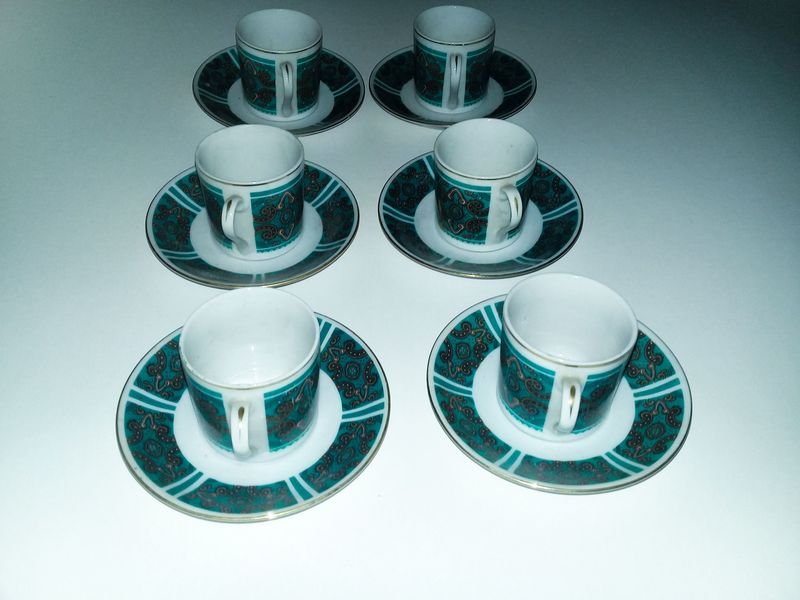 Juego de té con 6 vasos y platos geométricos - imagen 2
