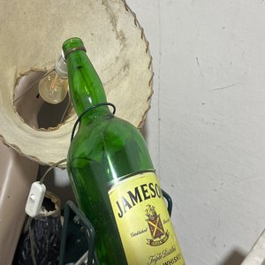 Lote siguiente: Botellón Jameson Irish Whiskey Verde