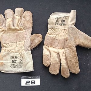 Kit de Construcción: Pistola de Silicona, Nivel, Cepillo y Guantes de Cuero - imagen 5