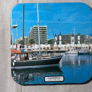 Juego de Posavasos y Ceniceros de Metal con Estampas de Fuengirola - imagen 4