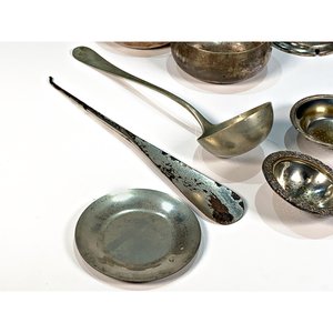 Lote de 12 Piezas Metálicas Vintage: Tetera, Cucharón, Colador de Té y Más - imagen 5