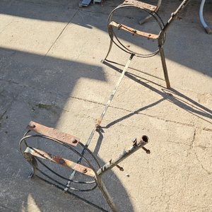 Lote siguiente: Patas metálicas para banco exterior