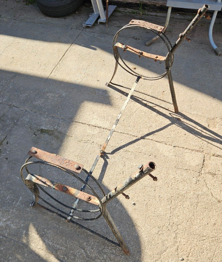 Patas metálicas para banco exterior