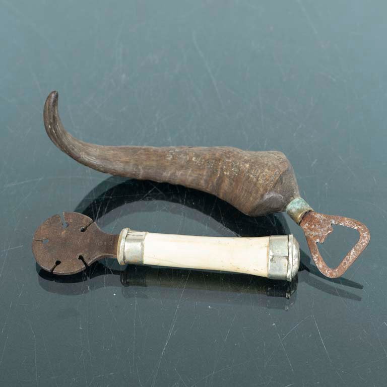 Lote anterior: Cortador y destapador de vidrio antiguo
