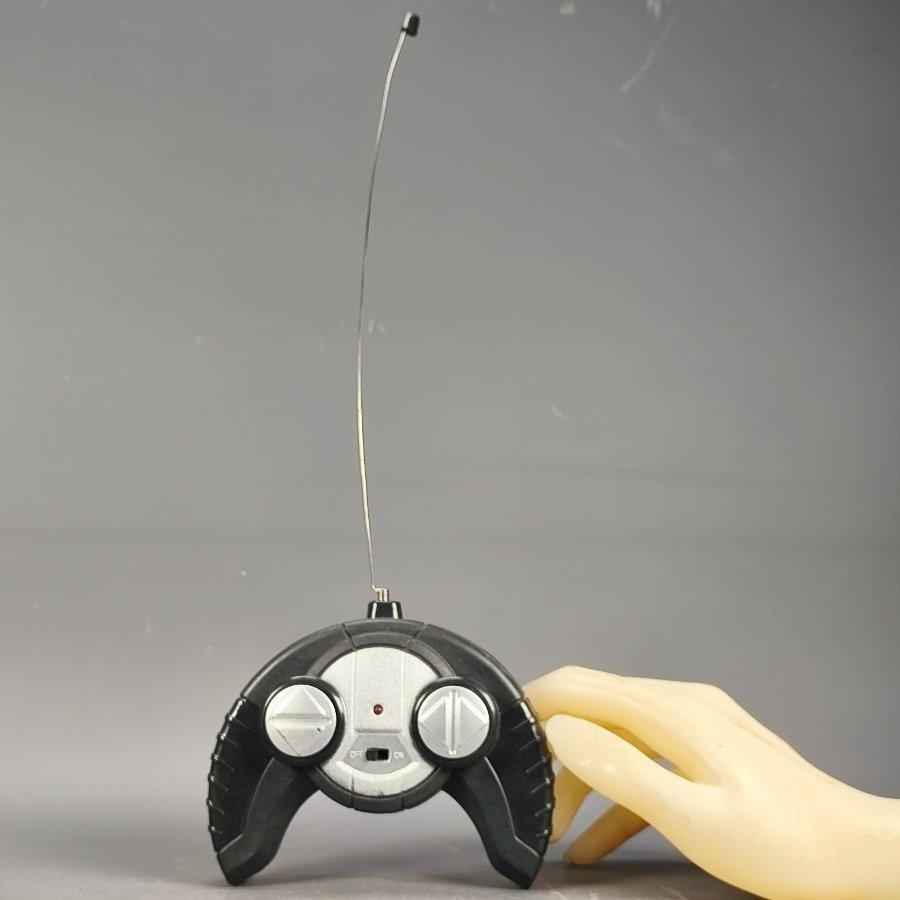 Item 17704 - Image 3