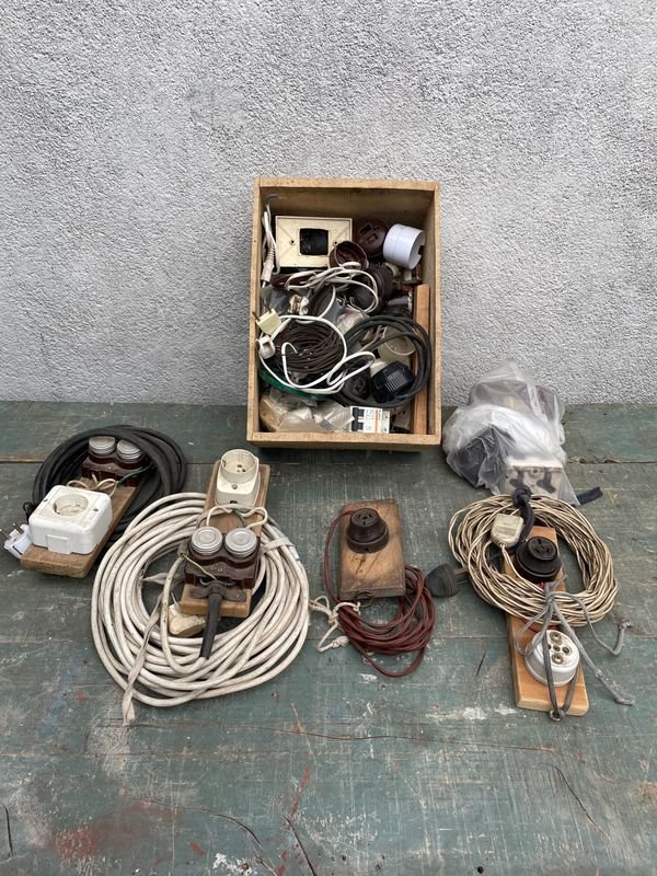 Lote de Alargues y Conectores Eléctricos Antiguos - imagen 1