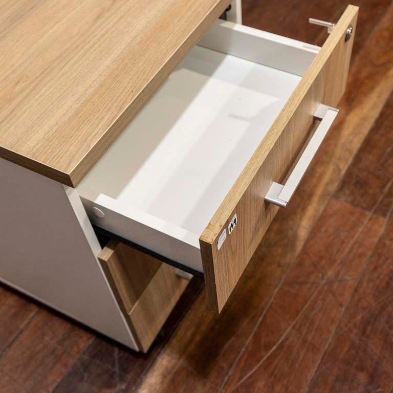 Item 2106838 - Image 1