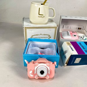 Lote de 4 piezas: Taza "Lucky", Cámara Digital Infantil Rosa, Webcam y Caja - imagen 2