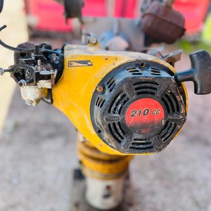 Compactador de Suelo a Nafta - imagen 3