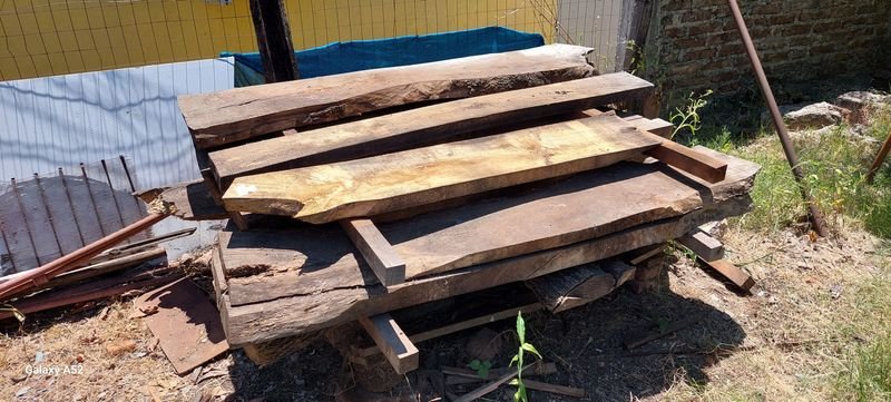Lote anterior: Tablas de madera para construcción