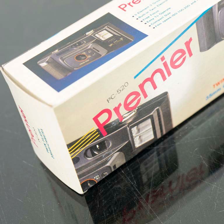 Cámara de fotos Premier en caja - Equipamiento electrónico - imagen 2