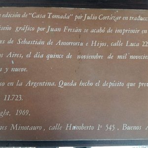 Casa Tomada de Julio Cortázar: Edición Ilustrada de 1969 - imagen 2