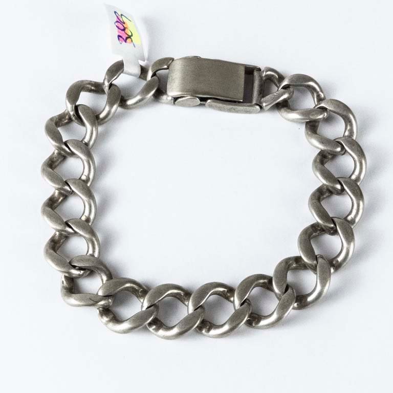 Lote siguiente: Pulsera de plata en cadena de plata