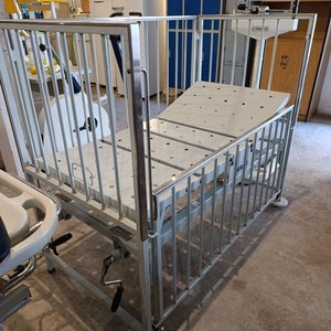 Cama Pediátrica Mecánica Mercedes-Imec MI-550 Recuperación/Infantil - imagen 2