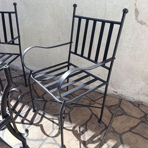 Conjunto de 2 Sillones y Estructura de Mesa de Hierro Negro - imagen 2