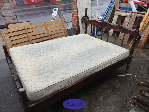 Cama de 2 plazas con colchón