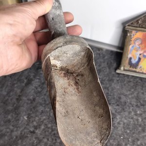 Antigua Cuchara de Almacén y Cuadrito Religioso en Bronce y Metal - imagen 6