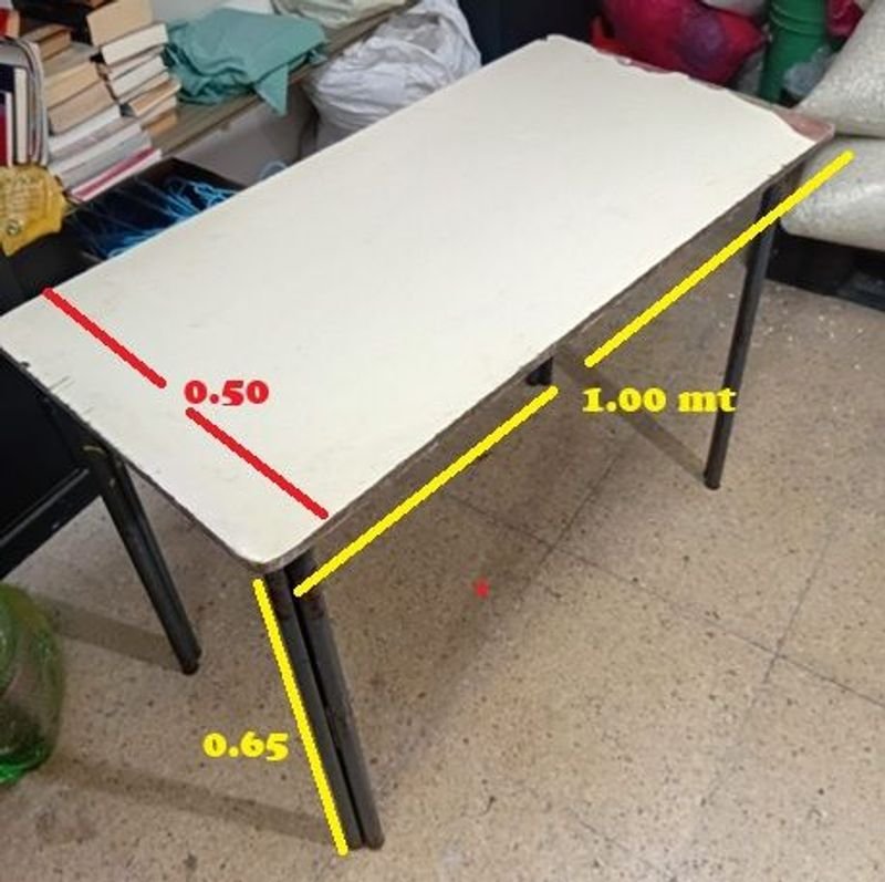 Mesa Infantil Metálica con Tablero Blanco