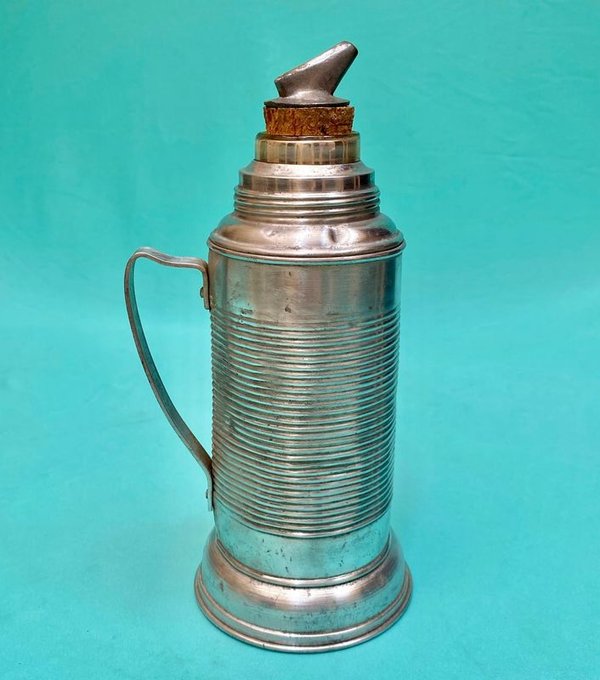 Antiguo termómetro de aluminio con tubo en vidrio y tapón metálico - imagen 1