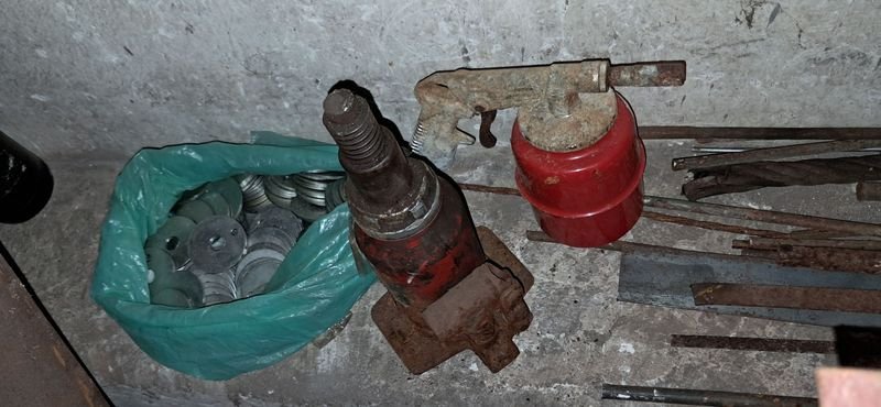 Item 880809 - Image 1