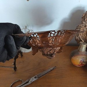 Lote de Adornos Varios: Tazas, Platillos Orientales y Figuras Decorativas - imagen 11