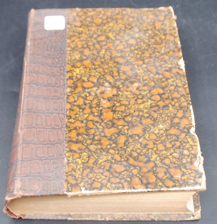 Libro de política exterior antiguo - imagen 2