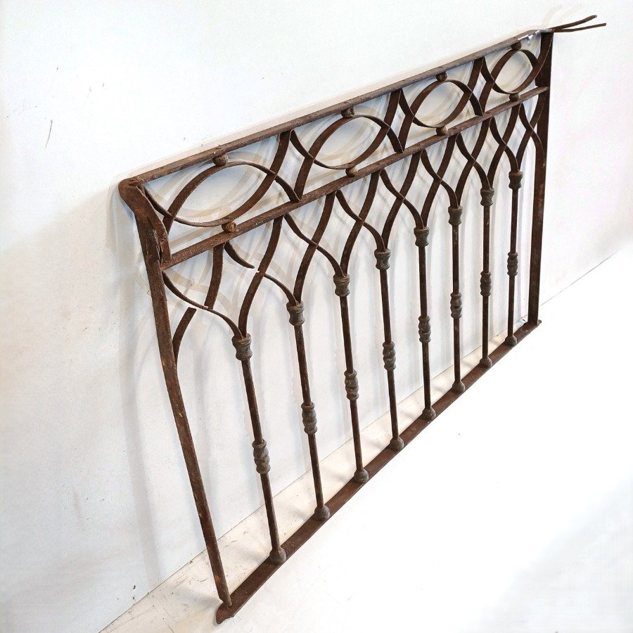 Lote anterior: Reja antigua para decoración