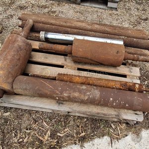 Lote siguiente: Lote de Rodillos y Cilindros Metálicos Oxidados