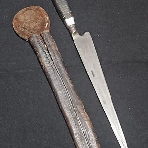 Cuchillo "París" de Hoja Larga con Vaina de Cuero - imagen 3