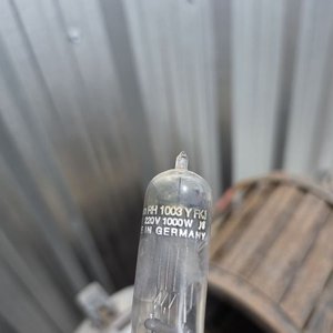 Foco Proyector Industrial Antiguo con Lente Acanalado - imagen 6