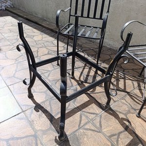 Conjunto de 2 Sillones y Estructura de Mesa de Hierro Forjado - imagen 3