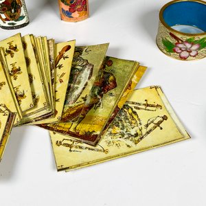 Cinco piezas de bronce y esmalte y cartas españolas - imagen 6