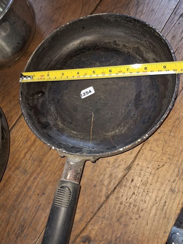 Lote de sartenes y olla en buen estado - imagen 3