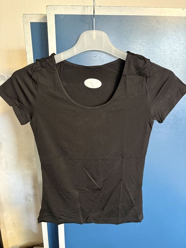 Lote de 6 Camisetas Negras de Dama Talle 90 (S/M)