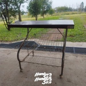 Lote anterior: Mesita Auxiliar Metálica con Tapa de Cármica