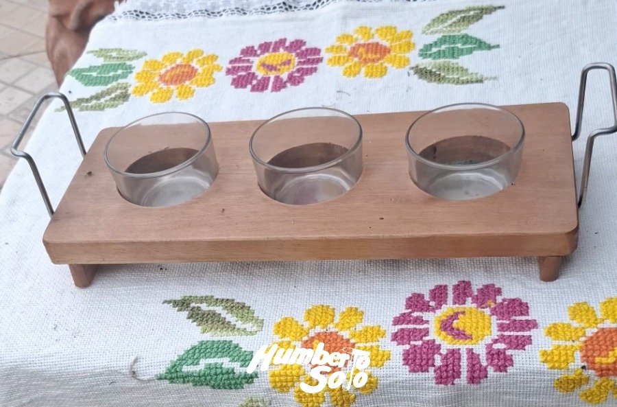 Lote 79 Set condimentero con base madera