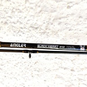 Caña de Pesca Embarcada ANGLER Black Heart 210 Carbono - imagen 2