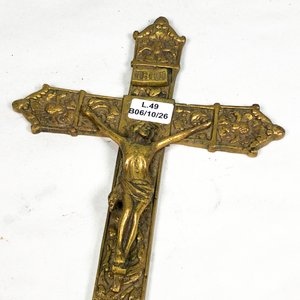 Cruz de Bronce con Jesús Crucificado - 26 x 16 cm - imagen 3