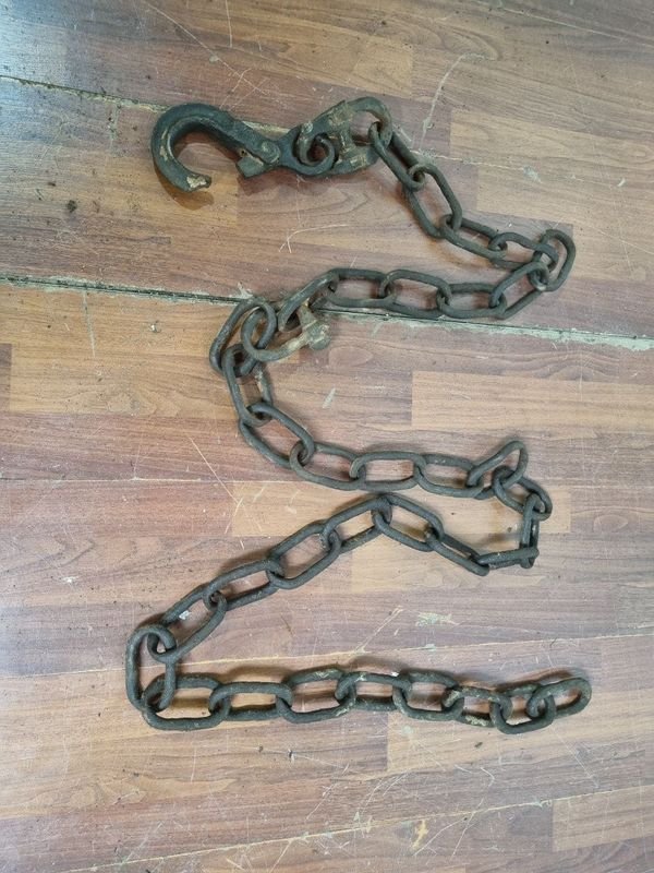 Cadena de Hierro Macizo para Trabajos Pesados con Gancho - 2.90m