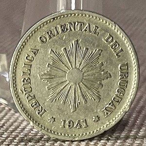 Lote anterior: Moneda Uruguaya de 5 Centésimos, Año 1941 - Variante Vitureira