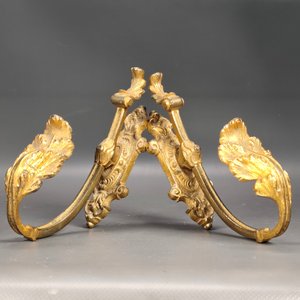 Par de Soportes para Barra de Cortina en Bronce con Relieves - imagen 3